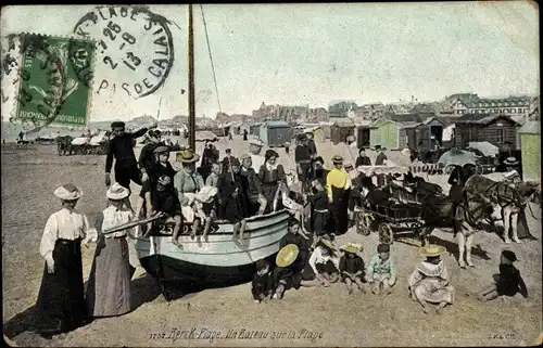 Ak Berck Plage Pas de Calais, Un Bateau sur la Plage