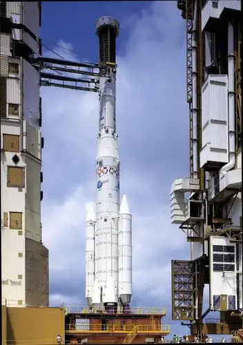 Ak Trägerrakete Ariane 4 auf der Startrampe vor dem Erstflug am 15. Juni 1988