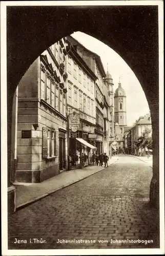 Ak Jena in Thüringen, Johannisstraße von Johannistorbogen