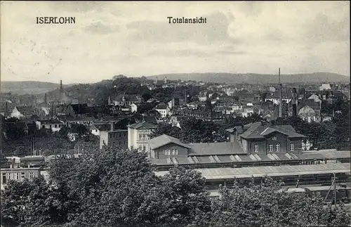 Ak Iserlohn im Märkischen Kreis, Bahnhof und Panorama der Stadt, Gleisseite