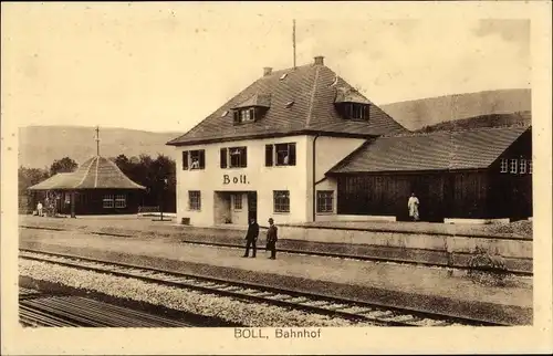 Ak Bad Boll  im Landkreis Göppingen, Bahnhof, Gleisseite