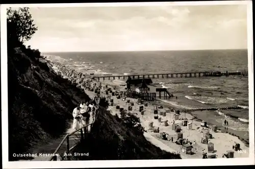 Ak Koserow an der Ostsee Usedom, Blick auf Strand und Seebrücke