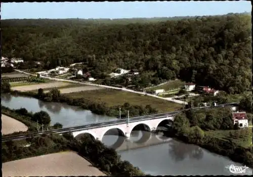 Ak Luzancy Seine et Marne, Courcelles sous Méry, Vue aerienne, Luftbild, Brücke