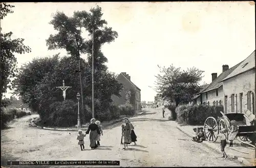 Ak Berck Plage Pas de Calais, Le Calvaire et l'entrée de la Ville 