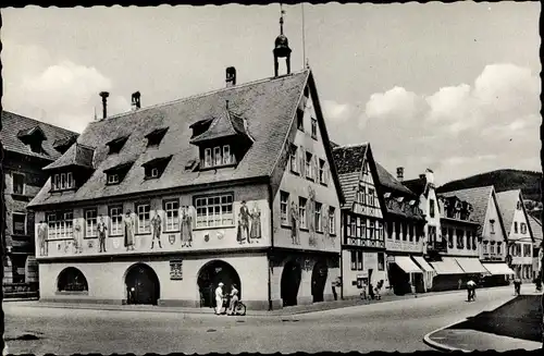 Ak Haslach im Kinzigtal Schwarzwald, Rathaus, Straßenpartie