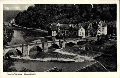 Ak Hann. Münden a.d. Werra, Partie an der Brücke mit Wehr