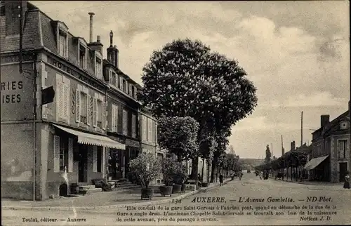 Ak Auxerre Yonne, L'Avenue Gambetta, Hotel, Straßenpartie