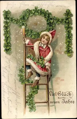 Präge Litho Glückwunsch Neujahr, Mädchen mit Sektglas auf einer Leiter, Kleeblätter