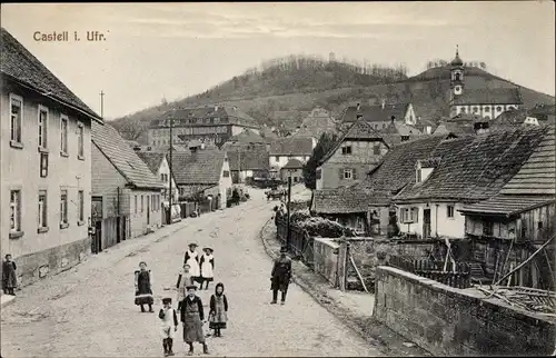 Ak Castell Unterfranken, Straßenpartie im Ort, Kirche