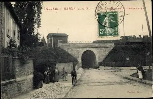 Ak Villiers sur Marne Val de Marne, Le Pont et le Route de Chennevières
