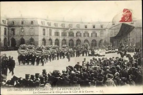 Ak Versailles Yvelines, Funerailles Nationales des Victimes du Dirigeable Republique 1909, Caserne