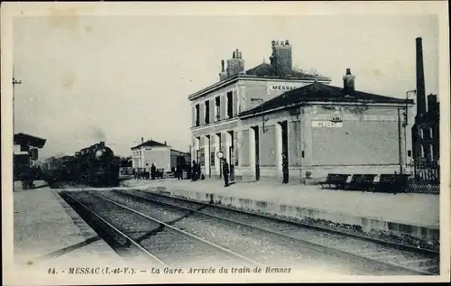 Ak Messac Ille et Vilaine, La Gare, Arrivee du train de Rennes