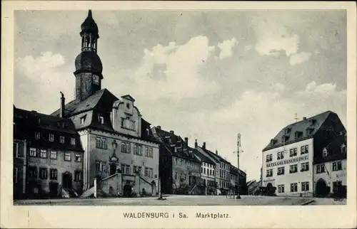 Ak Waldenburg in Sachsen, Marktplatz, Hotel Goldener Löwe