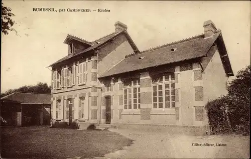 Ak Rumesnil Calvados, l'Ecole, vue générale