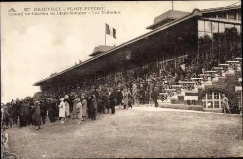 Ak Deauville La Plage Fleurie Calvados, Champ de Courses de Clairefontaine, Les Tribunes