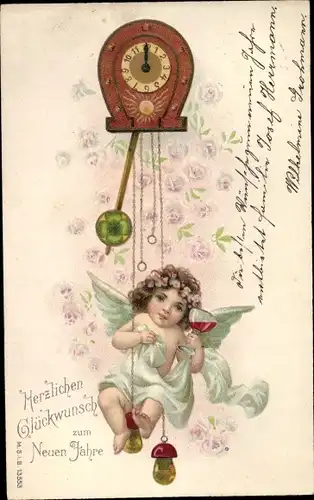 Ak Glückwunsch Neujahr, Engel mit Weinglas auf dem Pendel einer Uhr, Pilz, Kleeblatt