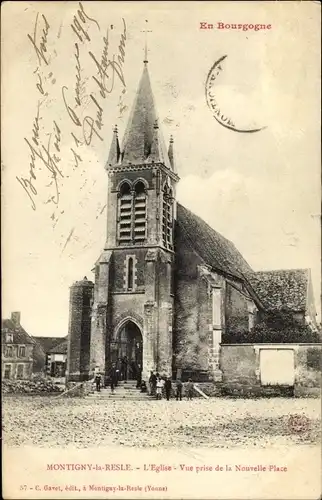 Ak Montigny la Resle Yonne, L'Eglise, Vue prise de la Nouvelle Place