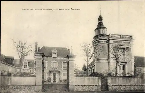 Ak Saint Amand de Vendome Loir et Cher, Maison du Docteur Ravailler