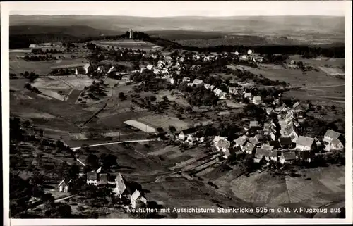 Ak Neuhütten Wüstenrot in Württemberg, Ort mit Aussichtsturm Steinknickle, Fliegeraufnahme