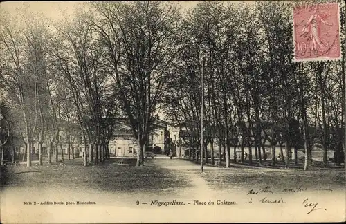 Ak Nègrepelisse Tarn et Garonne, Place du Chateau