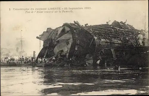 Ak Toulon Var, Catastrophe du Liberte 1911, Pont de l'Avant renverse sur la Passerelle