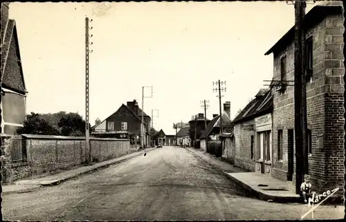 Ak Beaumesnil Eure, La Route de Bernay