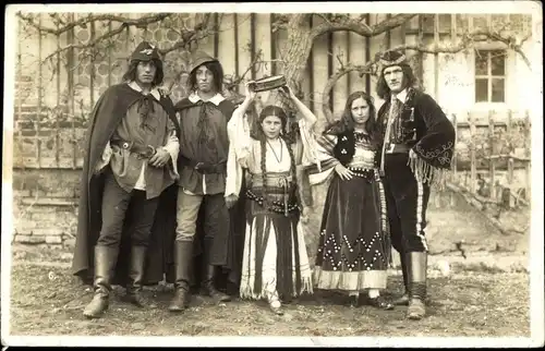 Foto Ak Irsee im Ostallgäu, Schauspieler in Kostümen