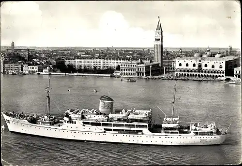 Ak Venezia Venedig Veneto, Dampfschiff Messapia, Adriatica Societa de Navigazione