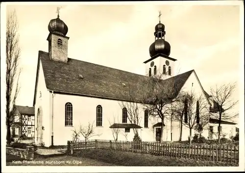 Ak Hünsborn Wenden, Blick auf die kath. Pfarrkirche