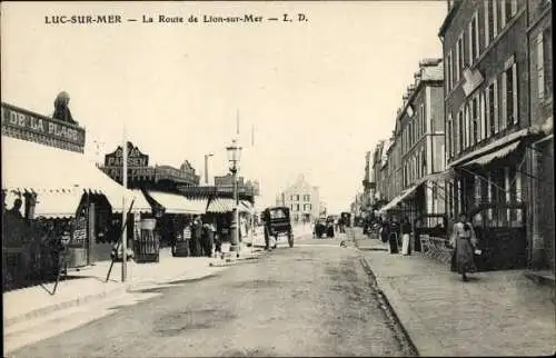 Ak Luc sur Mer Calvados, La Route de Lion sur Mer, Geschäfte