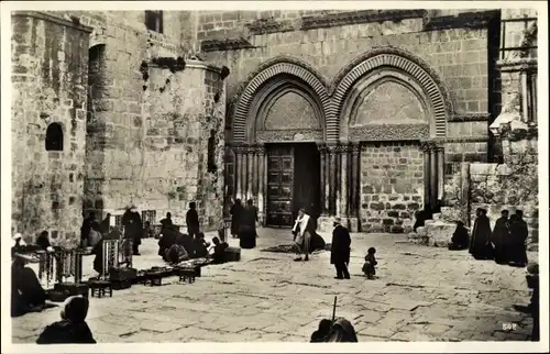 Ak Jerusalem Israel, Vorhof der Grabeskirche, Händler