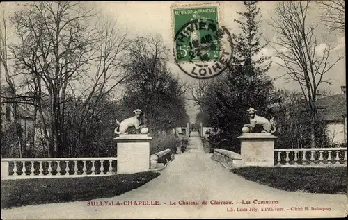 Ak Sully la Chapelle Loiret, Le Chateau de Claireau, les Communs