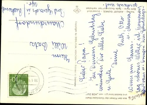 Ak Glückwunsch, Mecki der Igel mit Blumenstrauß