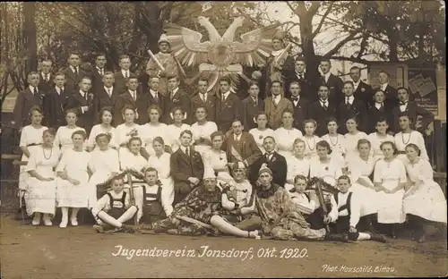 Foto Ak Jonsdorf in Sachsen, Gruppenbild Jugendverein 1920, Clowns