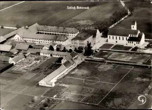 Ak Hallbergmoos b. Freising, Blick auf Schloß Birkeneck, Fliegeraufnahme