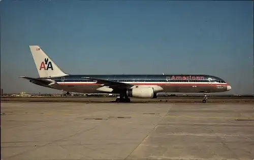 Ak Amerikanisches Passagierflugzeug, American Airlines, Boeing 757-223, N612AA