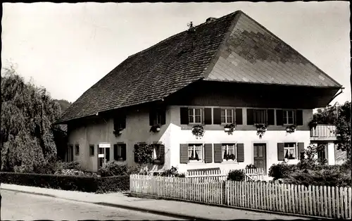 Ak Untermünstertal Münstertal im Schwarzwald, Haus Uhlhard