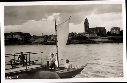 Ak Engers Neuwied am Rhein, Boot am Anleger