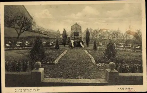 Ak Massenheim Hochheim am Main in Hessen, Ehrenfriedhof