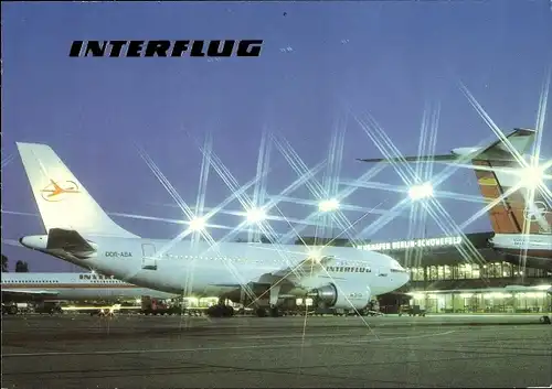 Ak Airbus A 310, Interflug, Passagierflugzeug, DDR-ABA, Flughafen Berlin Schönefeld