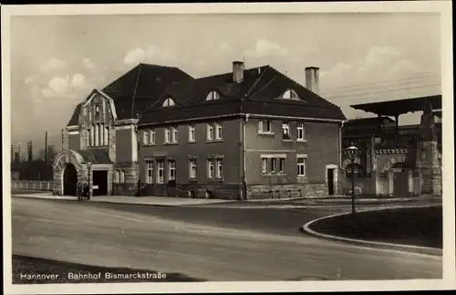 Ak Hannover in Niedersachsen, Bahnhof Bismarckstraße, Straßenansicht