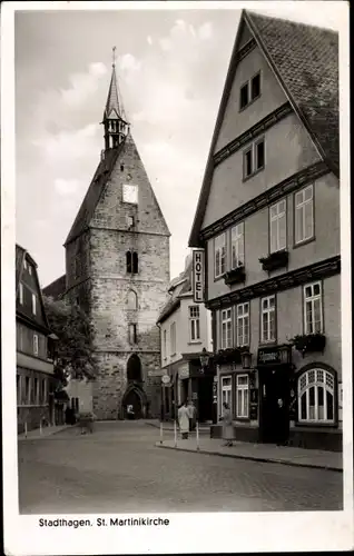 Ak Stadthagen im Kreis Schaumburg, St. Martinikirche, Hotel, Schramme's Gasthaus