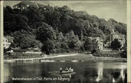 Ak Waltershausen in Thüringen, Partie am Burgberg, Ruderboot