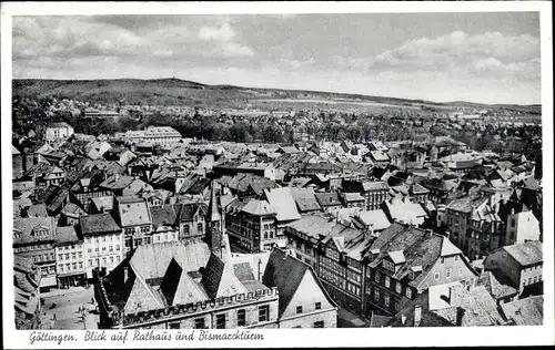 Ak Göttingen in Niedersachsen, Blick auf Rathaus und Bismarckturm