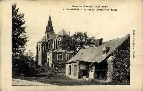 Ak Brancourt Aisne, La rue du Cimetiere et l'Eglise