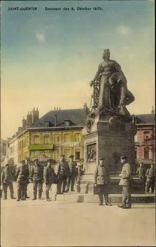 Ak Saint Quentin Aisne, Denkmal des 8 Oktober 1870, deutsche Soldaten, Coiffeur