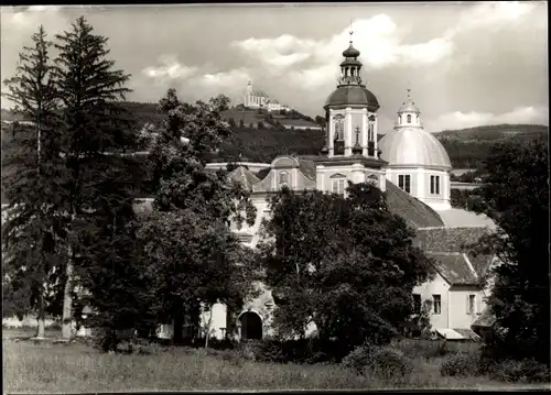Ak Pöllauberg Steiermark, Ort und Wallfahrtskirche Pöllauberg