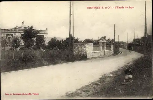 Ak Freneuse Yvelines, L'Entree du Pays