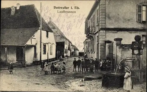 Ak Dettwiller Dettweiler Elsass Bas Rhin, Laufbrunnen, Kinder