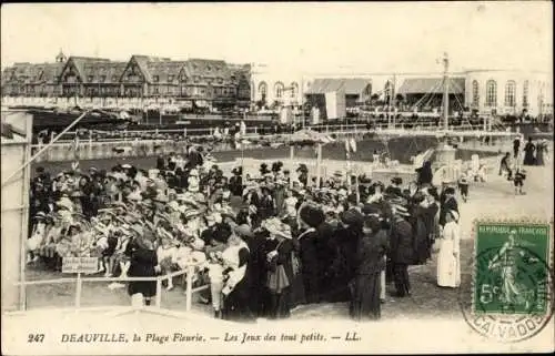 Ak Deauville Calvados, La Plage Fleurie, Les Jeuy des tout petits, Karusell